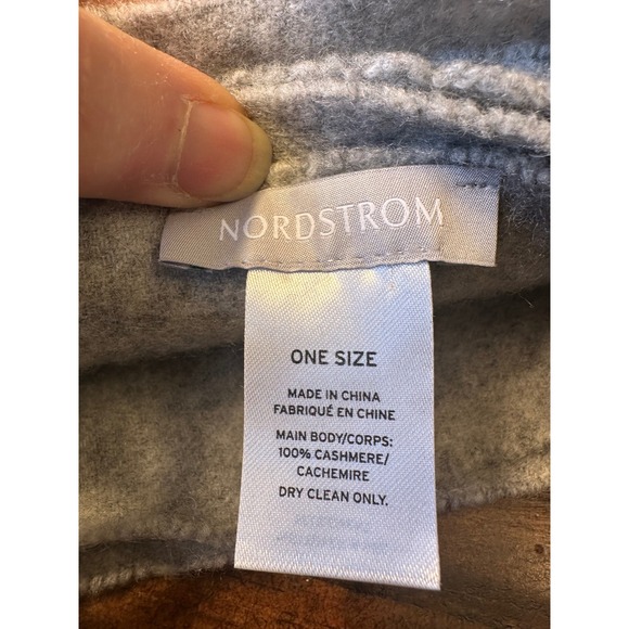 Cashmere Crafters Lot of 7 Flawed Sweaters 3 Pounds for Crafting & Art - Picture 10 of 10